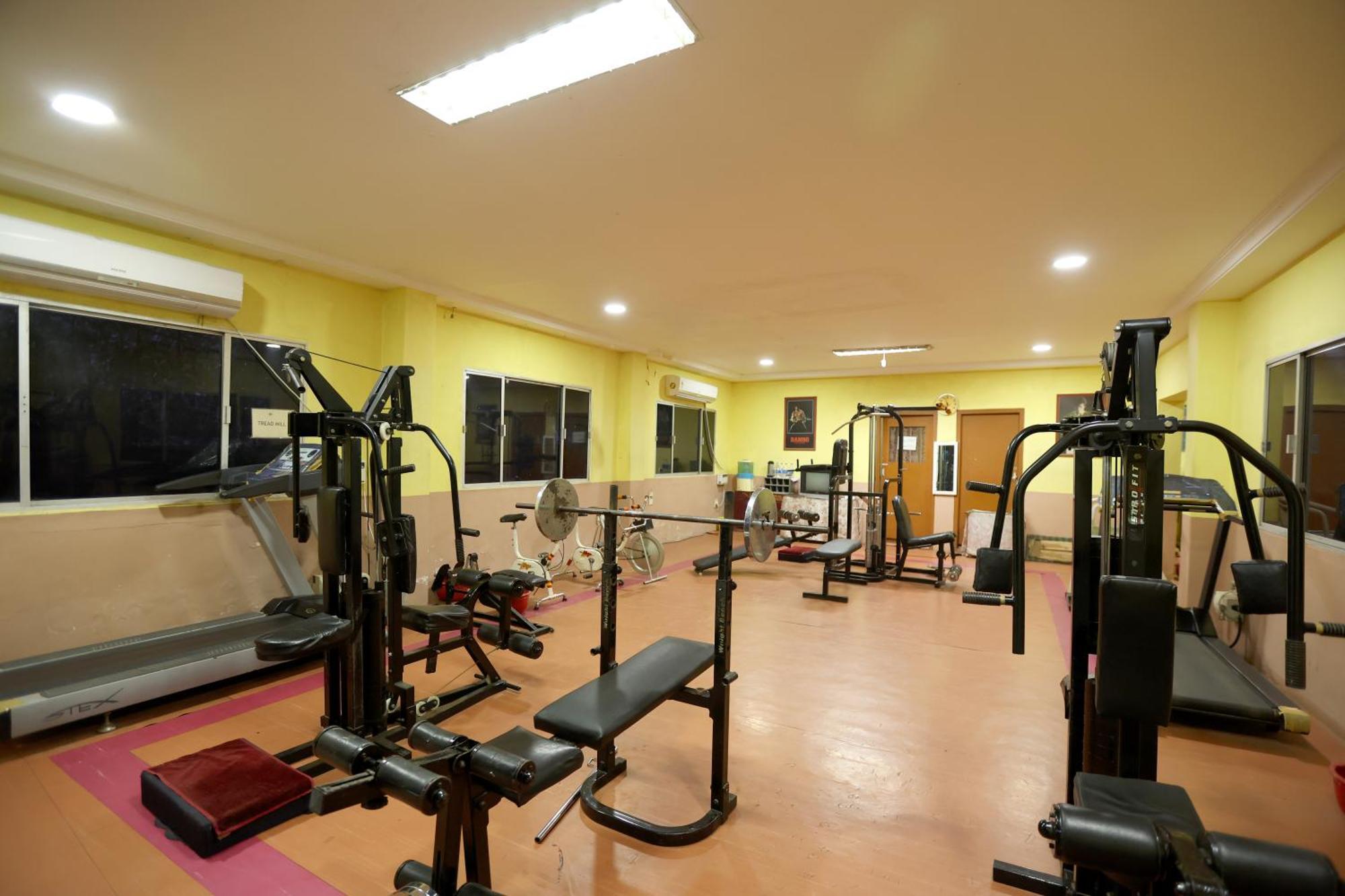 Breeze Residency Hotel Tiruchirappalli Exterior photo
